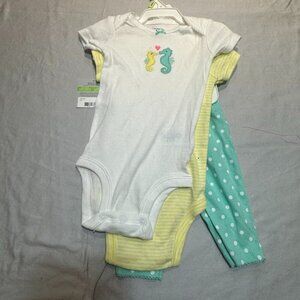 Carter's NWT White and Yellow Matching Set for Playful Days